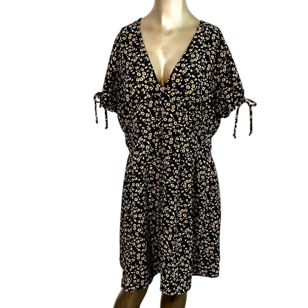 Purple Snow Floral V-Neck Above Knee Dress XL Black Yellow Daisy